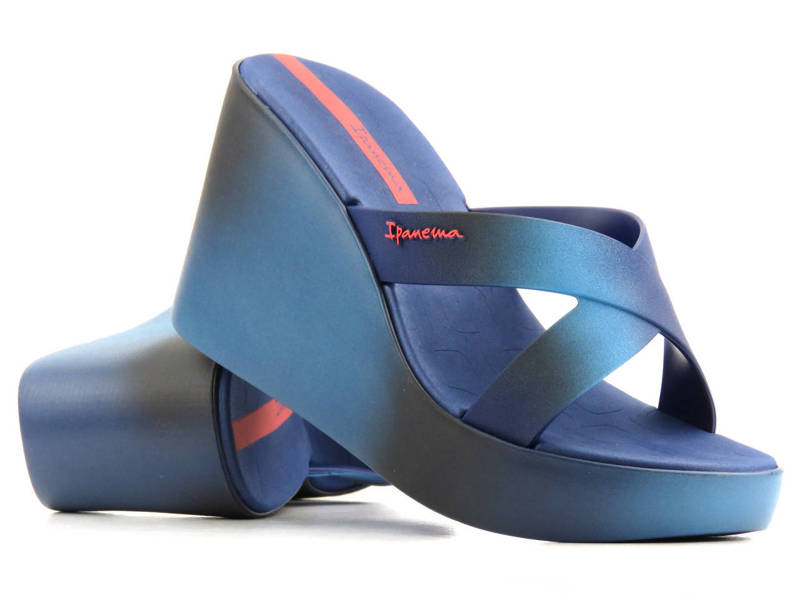 Damen-Slipper aus Gummi mit Keilabsatz – IPANEMA 83423, blau